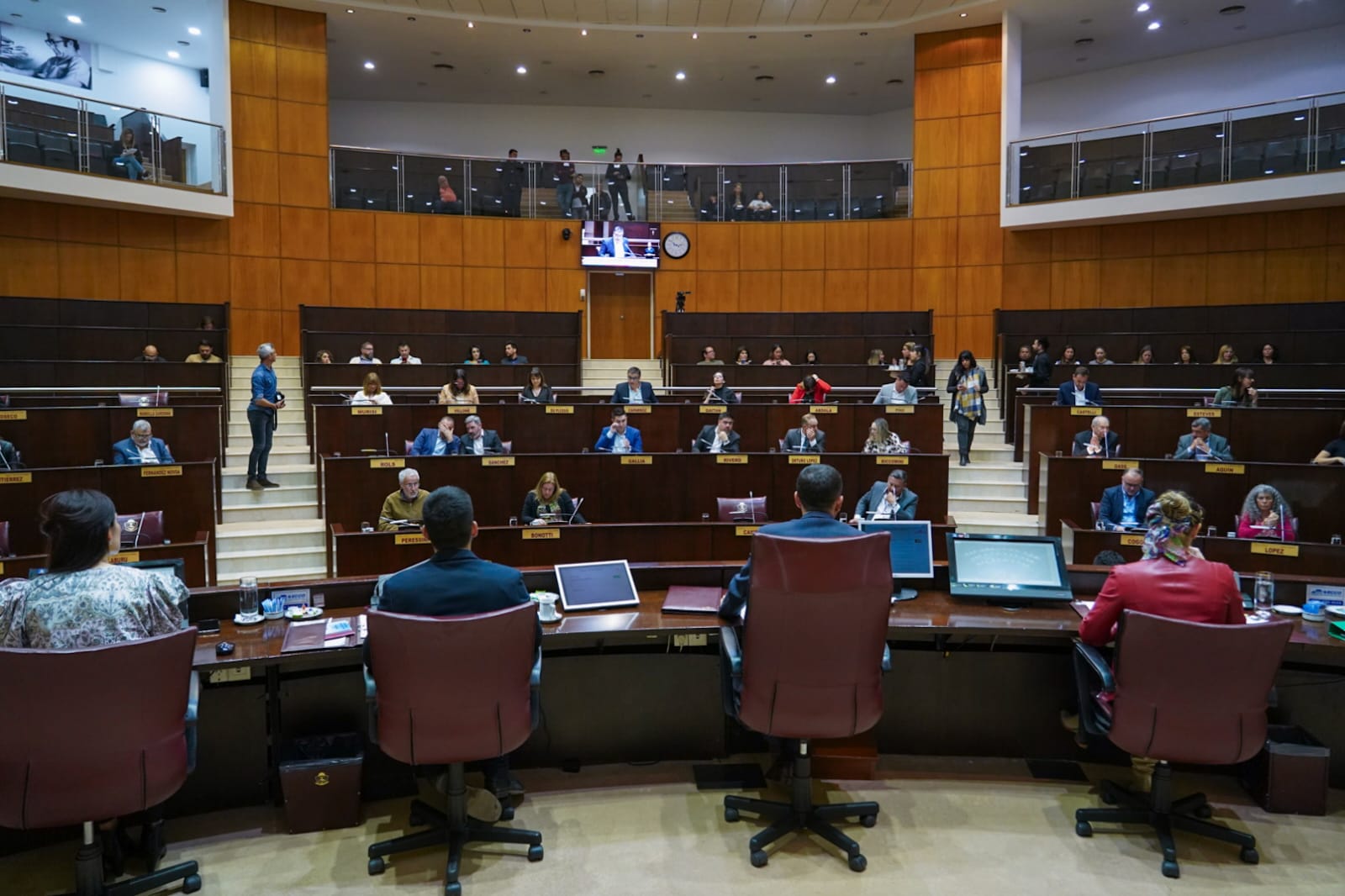 18296SESI%C3%93N.jpg1